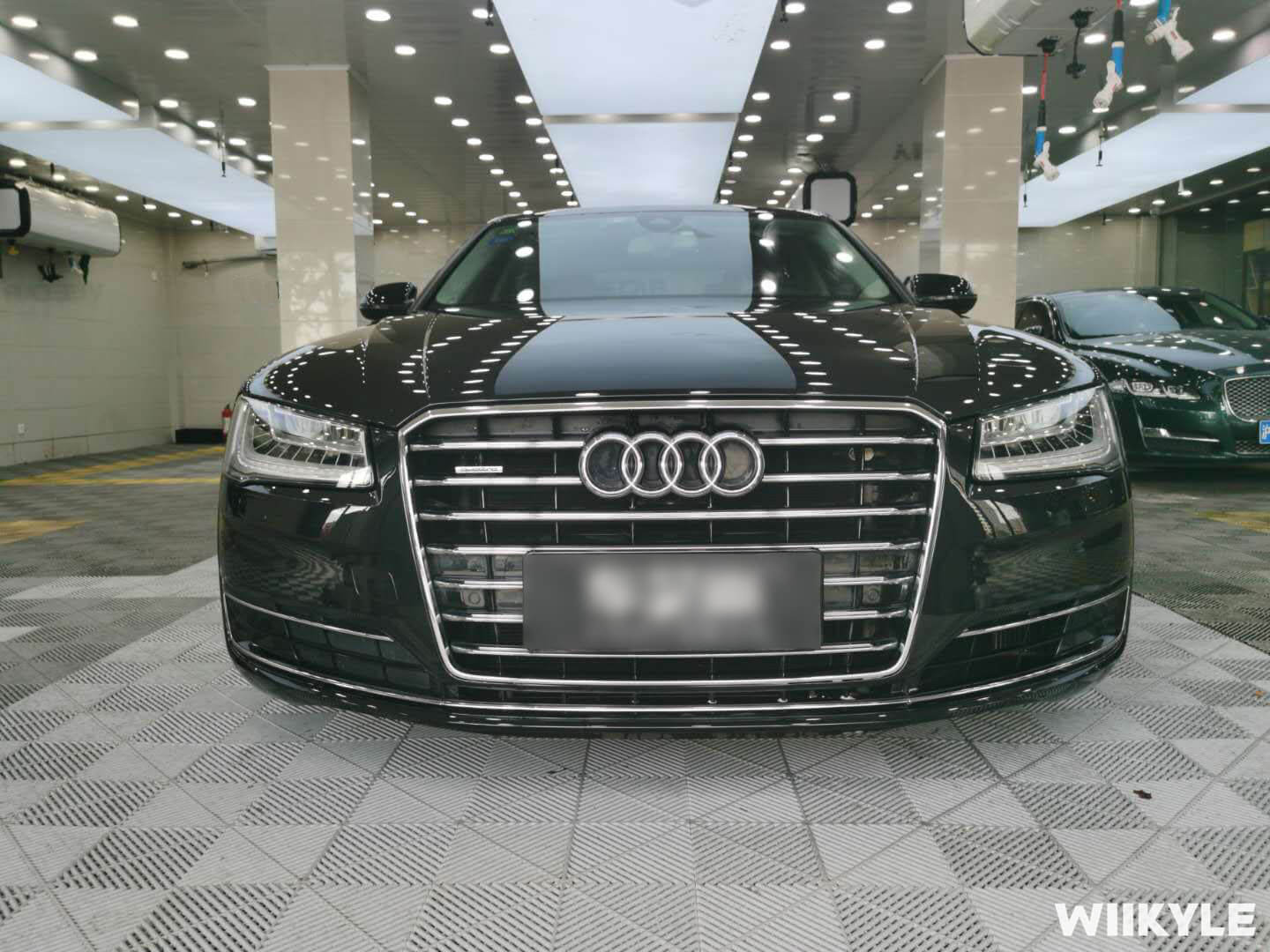 奥迪 A8装贴WIIKYLE玻璃膜，施工流程展示（15）