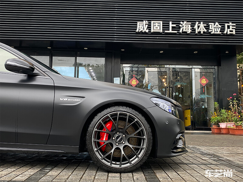 奔驰C63卡钳轮毂升级