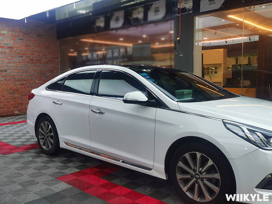 现代索纳塔除膜，装贴WIIKYLE玻璃膜（13）