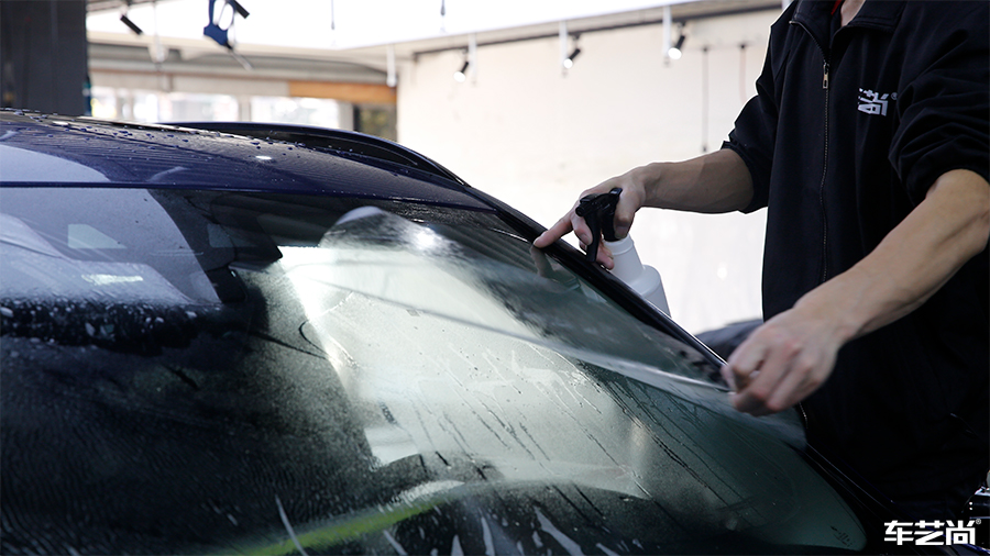 宝马X3施工威固隔热膜，保护您的驾乘安全！（2）