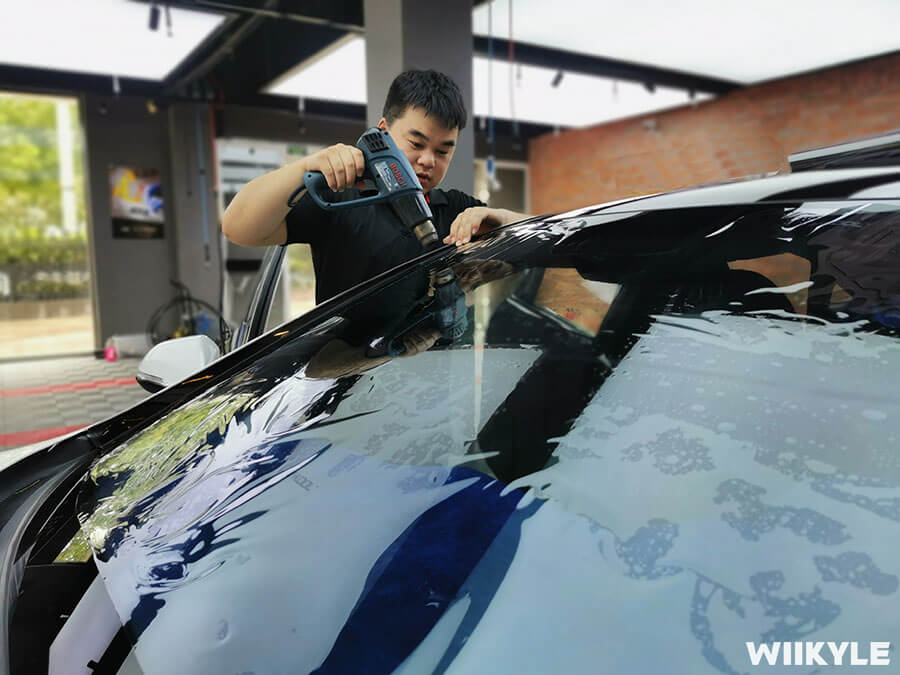 现代索纳塔除膜，装贴WIIKYLE玻璃膜（7）