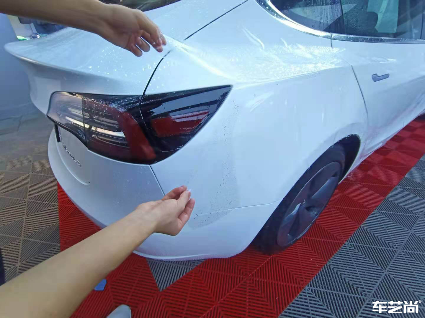 特斯拉Model 3施工威固隐形车衣，施工流程（6）
