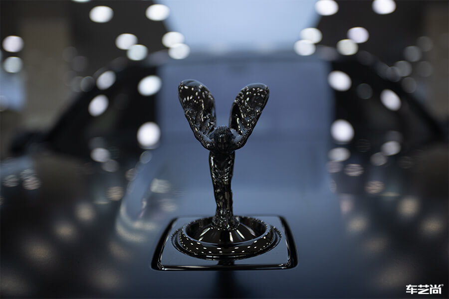 劳斯莱斯库里南装贴威固漆面保护膜，案例展示（1）