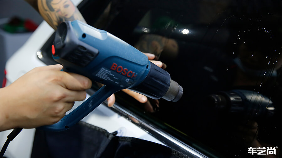 奥迪 A3装贴威固隔热膜，施工流程展示（7）