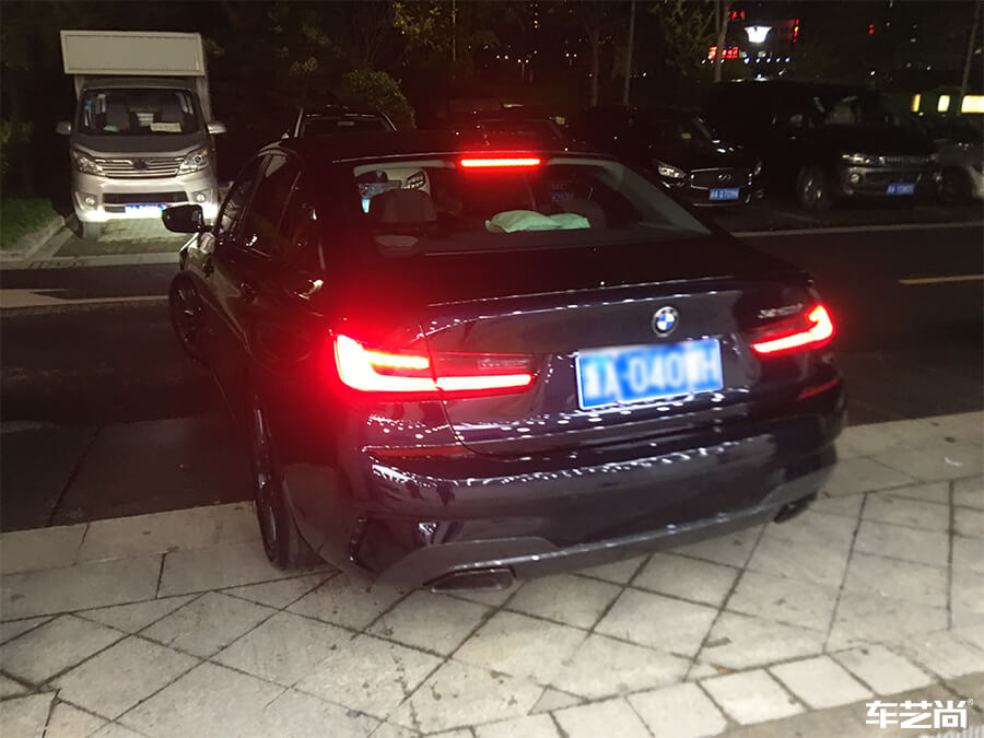 宝马3系装贴威固隐形车衣，流程展示（8）