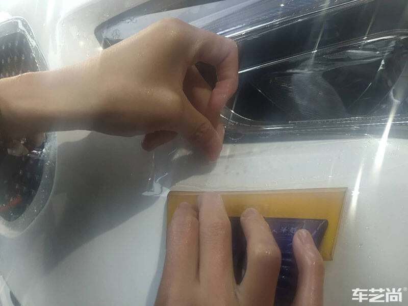 奔驰GLA200施工ROLIPS隐形车衣过程展示（图八）