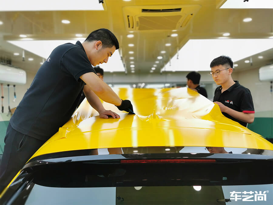 玛莎拉蒂装贴欧瑞飞（Orafol）改色膜施工流程图（1）