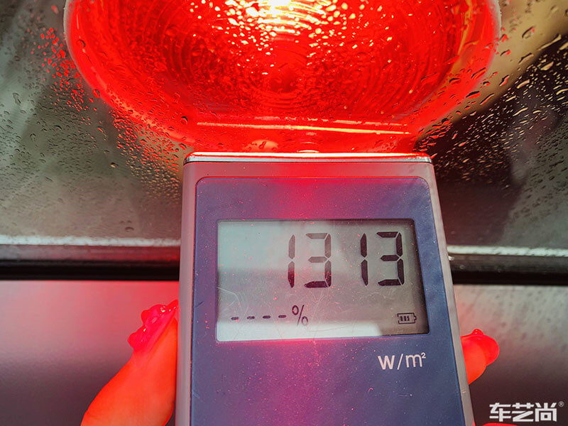 欧拉施工威固V-KOOL隔热膜过程（图五  施工前测试）