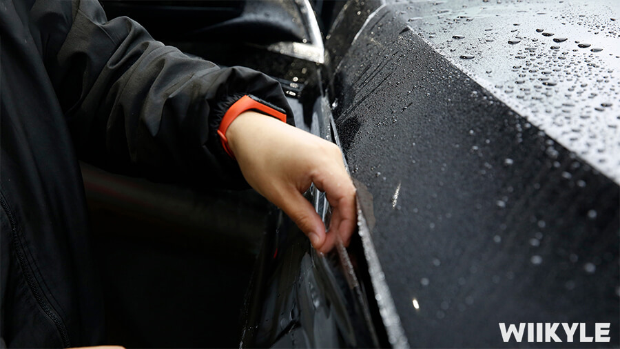 奔驰GLE450装贴WIIKYLE隐形车衣流程展示（5）