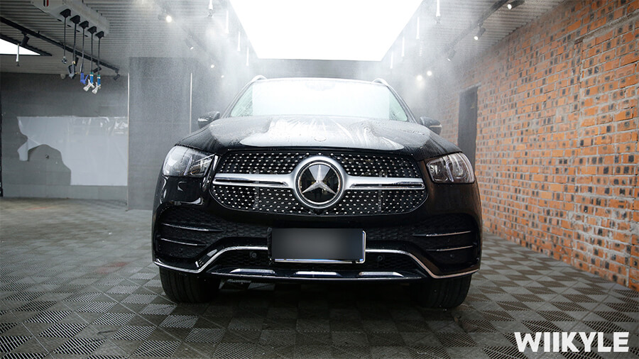 奔驰GLE450装贴WIIKYLE隐形车衣流程展示（1）