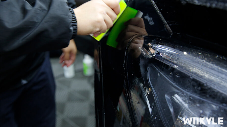 奔驰GLE450装贴WIIKYLE隐形车衣流程展示（6）