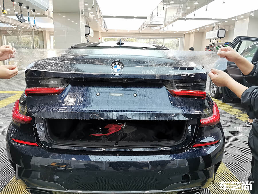 宝马325Li装贴威固隐形车衣，施工流程展示（6）