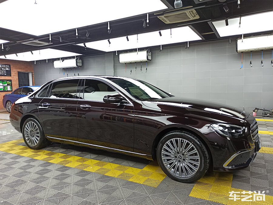 车艺尚施工精准覆膜，预留无痕包边处理（15）