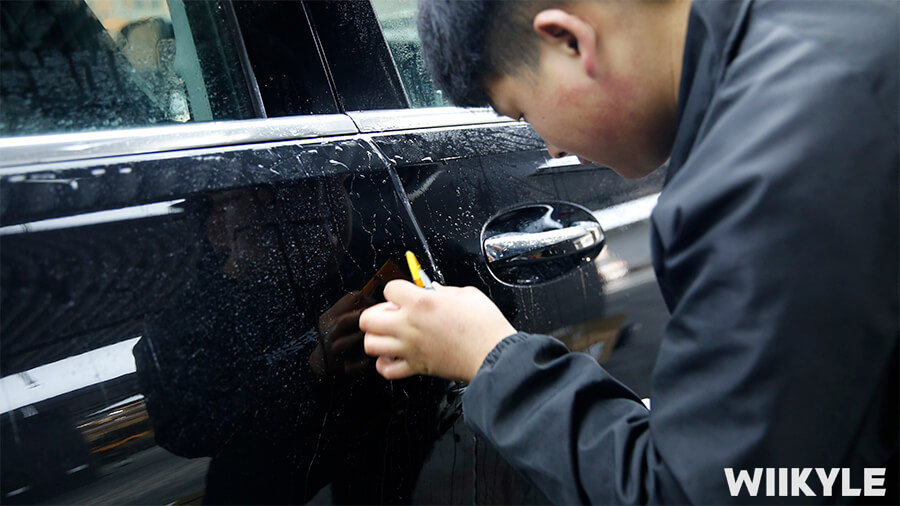 奔驰GLE450装贴WIIKYLE隐形车衣流程展示（7）