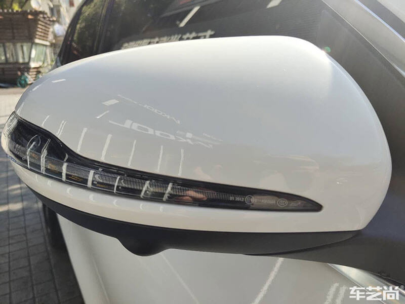 奔驰GLA200施工ROLIPS隐形车衣效果展示（图一）