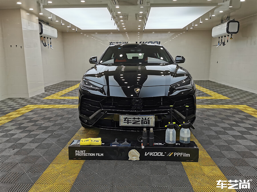 兰博基尼装贴威固漆面保护膜案例图展示（1）