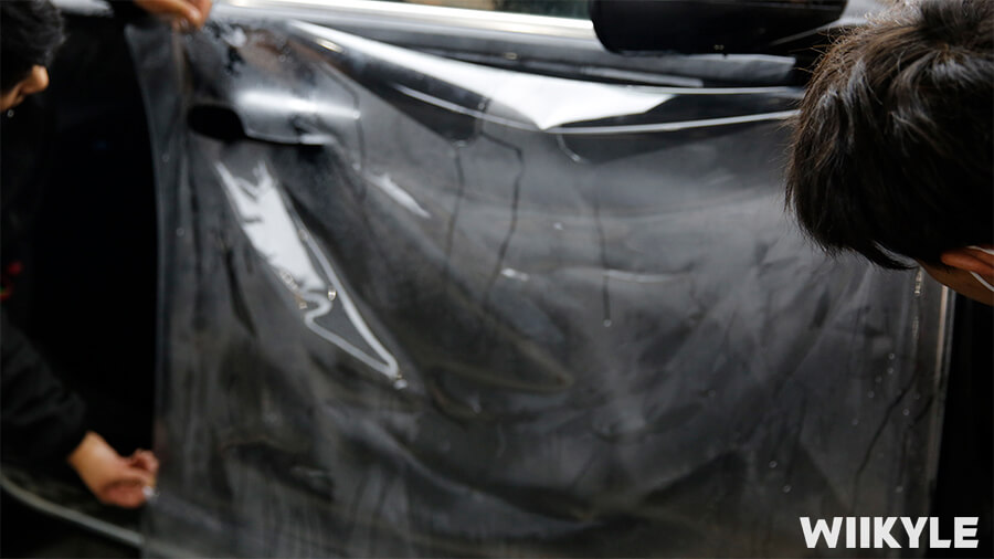 奔驰GLE450装贴WIIKYLE隐形车衣流程展示（3）