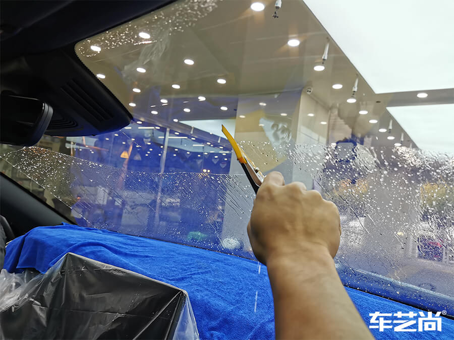 比亚迪汉装贴威固隔热膜，施工流程展示（7）