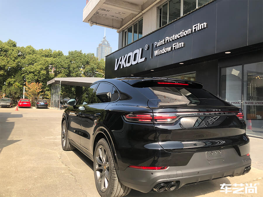 车膜为什么要先贴在外面？车艺尚精彩案例呈现（13）