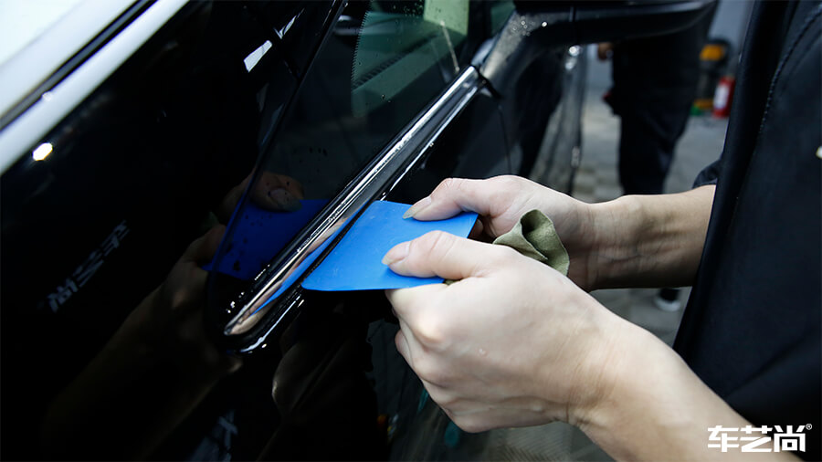 丰田埃尔法选择车艺尚，施工隐形车衣案例分享（4）