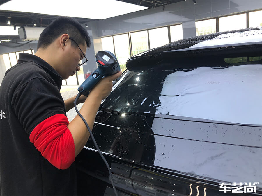 车膜为什么要先贴在外面？车艺尚精彩案例呈现（5）