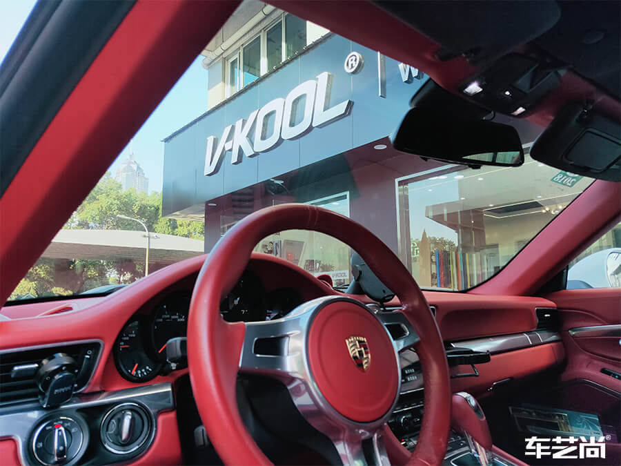 保时捷911告诉你上海专业的汽车贴膜哪家强？（11）