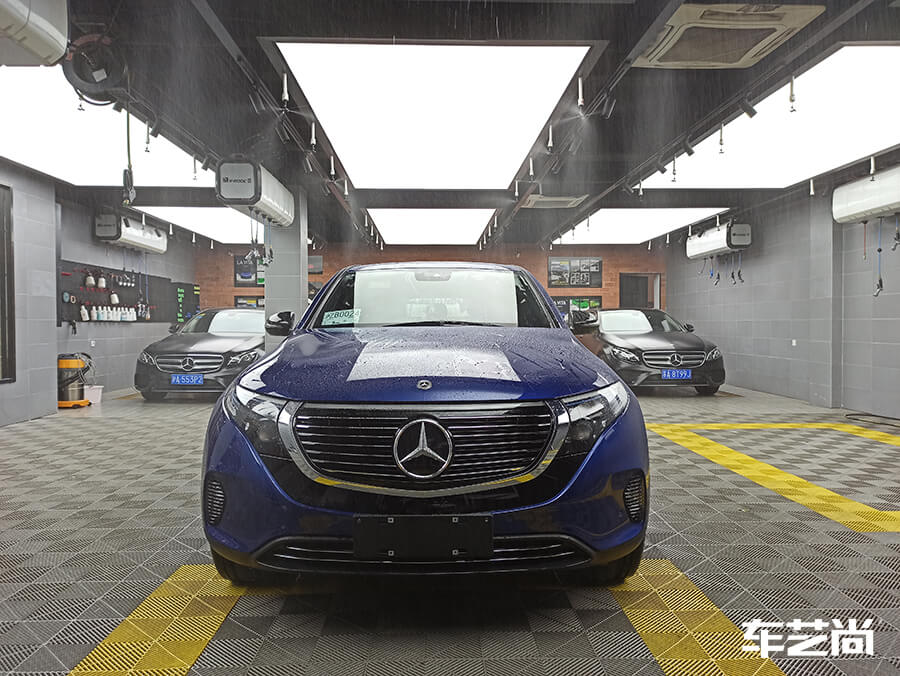 奔驰选择艺卡贴膜施工罗利普斯漆面保护膜（2）