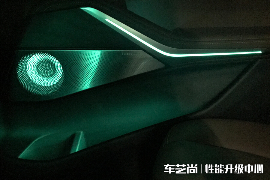 宝马X5改装升级宝马发光盖板，效果展示（19）