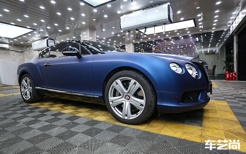 宾利欧陆施工改色膜流程展示（11）