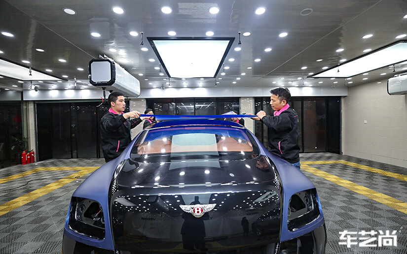 宾利欧陆施工改色膜流程展示（8）