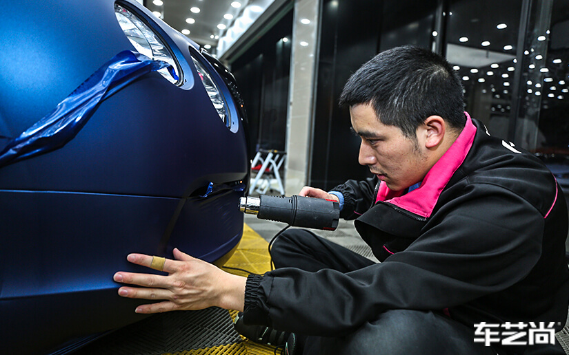 宾利欧陆施工改色膜流程展示（9）