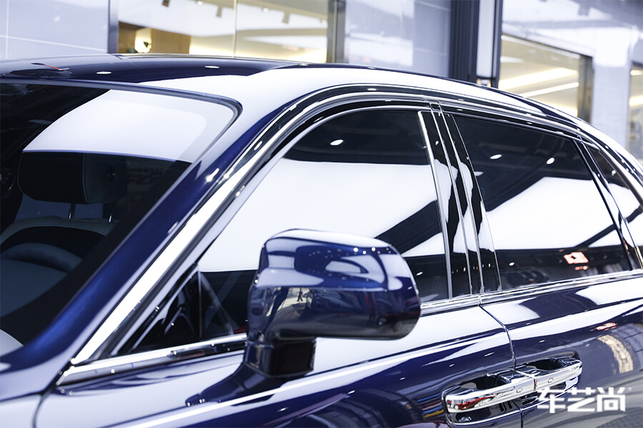 劳斯莱斯古斯特独具匠心的奢华，施工隔热膜流程（11）