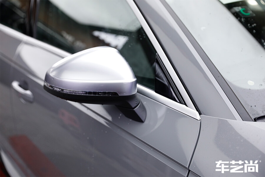 采用双涡轮增压，奥迪RS4享受当下时光（11）