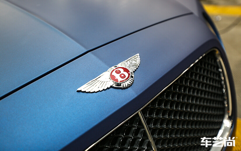 宾利欧陆施工改色膜流程展示（19）