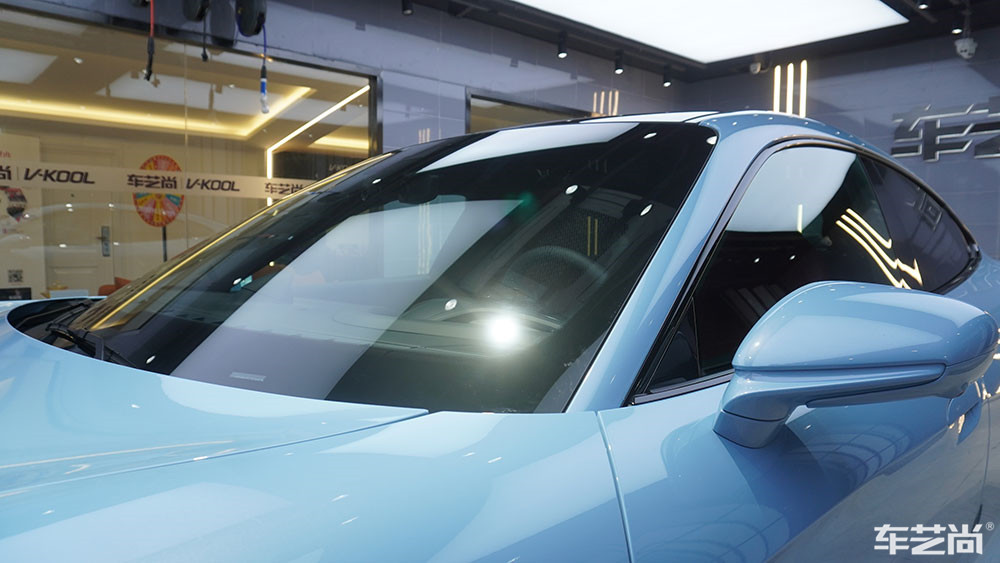 保时捷Taycan施工威固隔热膜效果展示（图一）