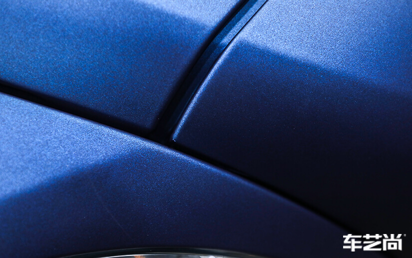 宾利欧陆施工改色膜流程展示（18）