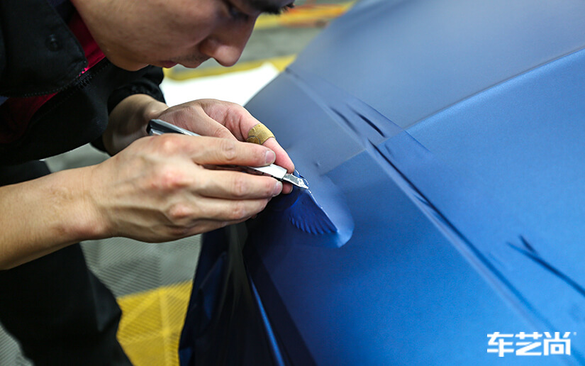 宾利欧陆施工改色膜流程展示（4）