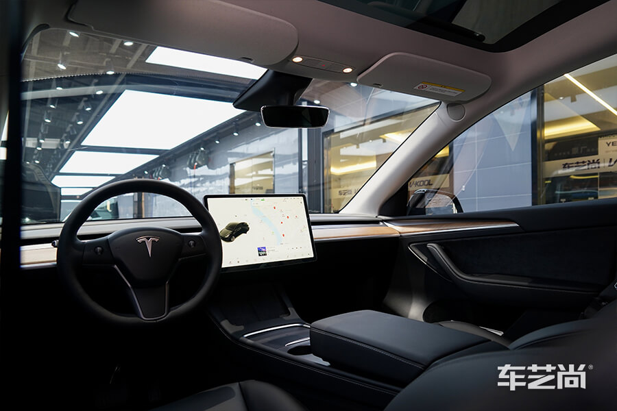 百公里加速几秒的特斯拉MODEL Y，装贴威固隔热膜（12）