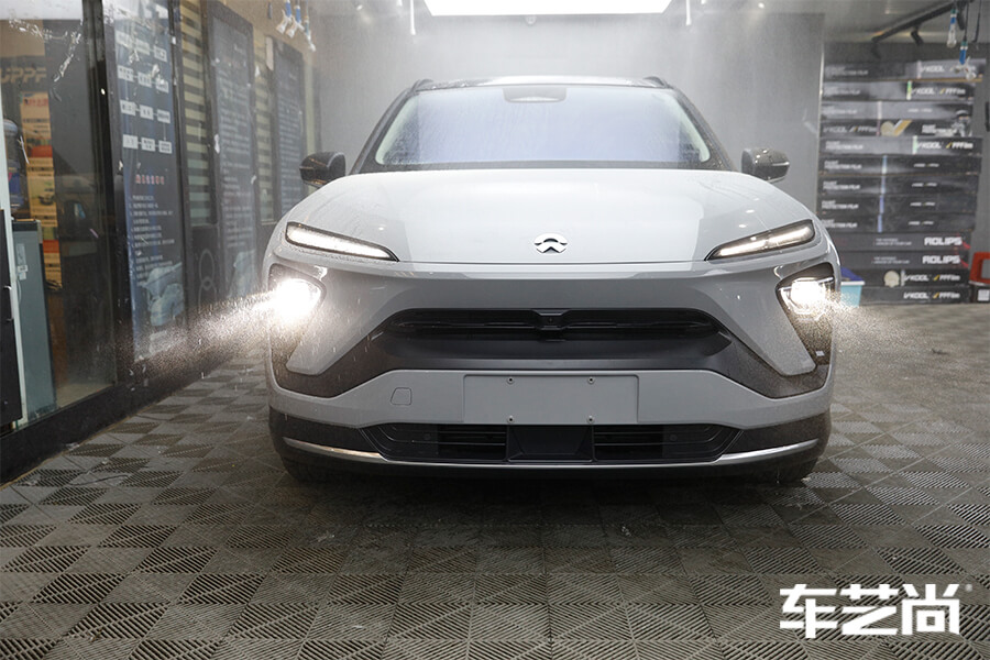 国产纯电动新星蔚来ES6，体验不一样的加速尖叫声（1）