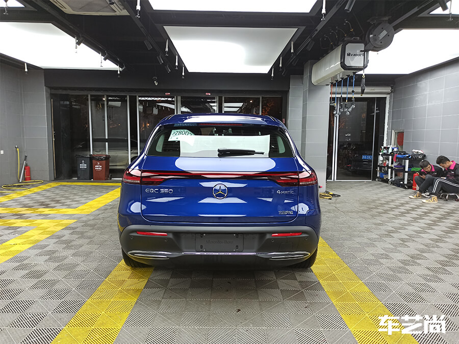 奔驰选择艺卡贴膜施工罗利普斯漆面保护膜（18）