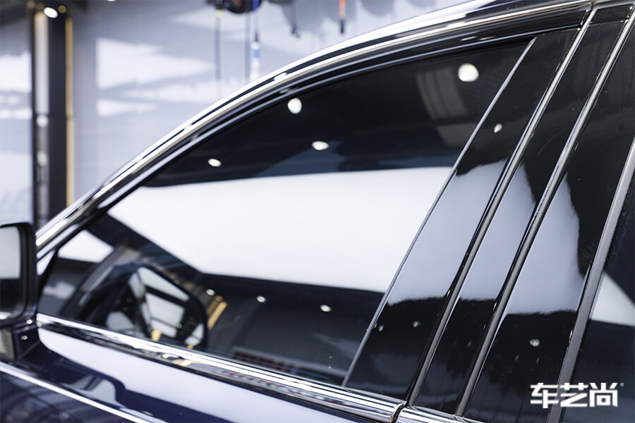 劳斯莱斯古斯特独具匠心的奢华，施工隔热膜流程（10）
