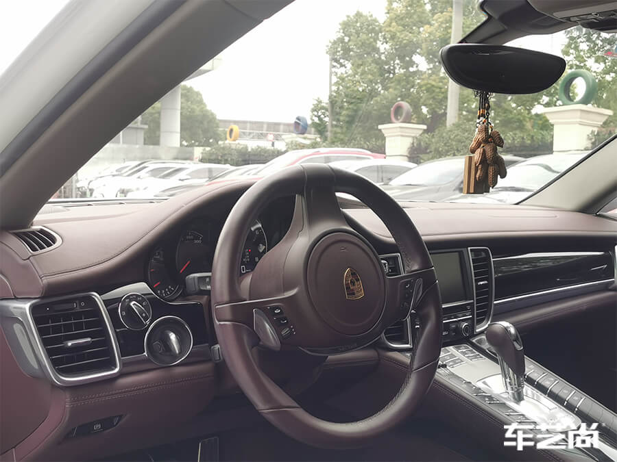 保时捷帕拉梅拉施工罗利普斯车衣，室外效果图展示（1）