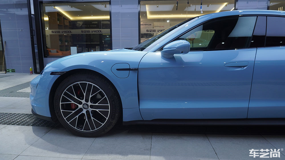 保时捷Taycan施工威固隔热膜效果展示（图三）