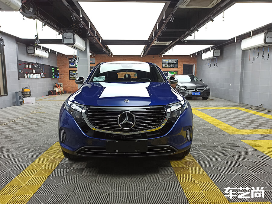 奔驰选择艺卡贴膜施工罗利普斯漆面保护膜（17）