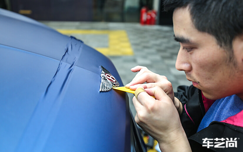 宾利欧陆施工改色膜流程展示（5）