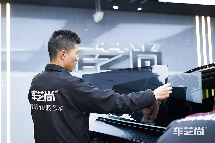 百公里加速几秒的特斯拉MODEL Y，装贴威固隔热膜（7）