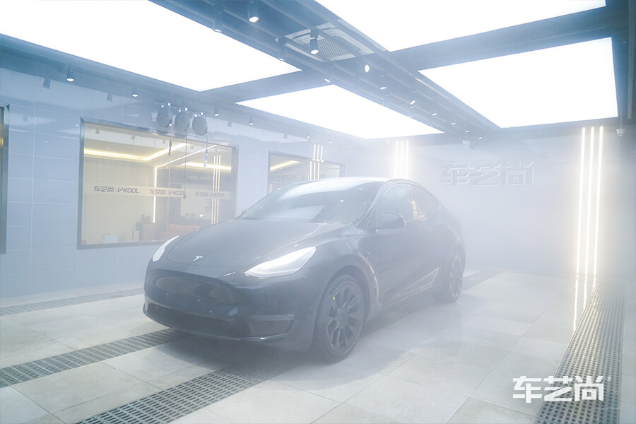 百公里加速几秒的特斯拉MODEL Y，装贴威固隔热膜（1）