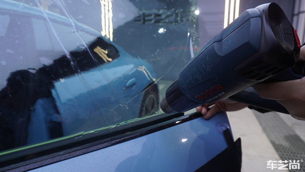 保时捷Taycan施工威固隔热膜过程（图八）