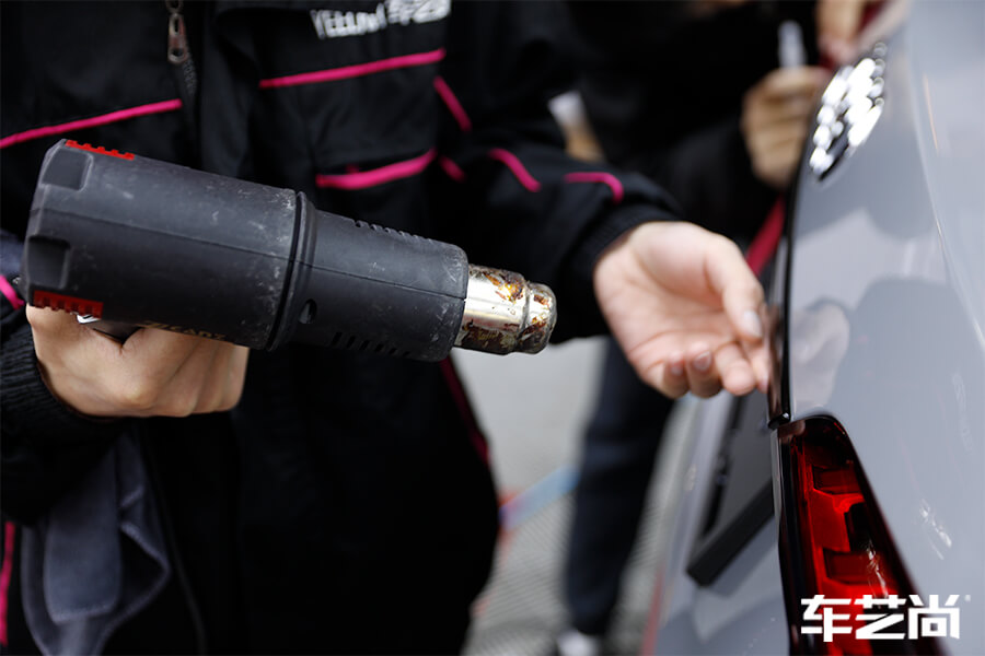 采用双涡轮增压，奥迪RS4享受当下时光（7）