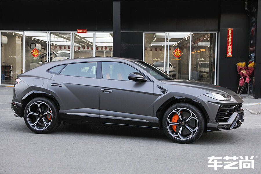 兰博基尼URUS装贴威固隐形车衣流程（32）